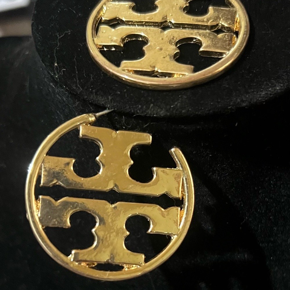 Tory Burch Silver tone Logo Fashion Earrings